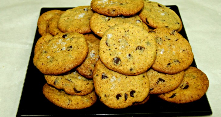 GALLETAS DE CHOCOLATE, PISTACHOS Y SAL DE ESCAMAS