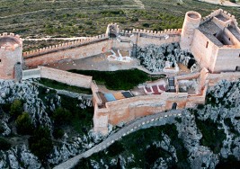 ALICANTE, UNA PROVINCIA COSIDA POR LOS CASTILLOS
